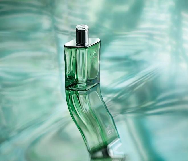 庆序章已启美妆、香氛与腕表共赴闪耀时刻mg不朽情缘游戏平台“伊”手快报 节(图16)